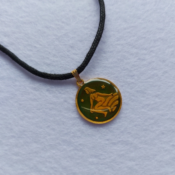 Vintage Pendant Necklace Zodiac ♍️ Virgo Symbol  Lucky Charm - Picture 6 of 11